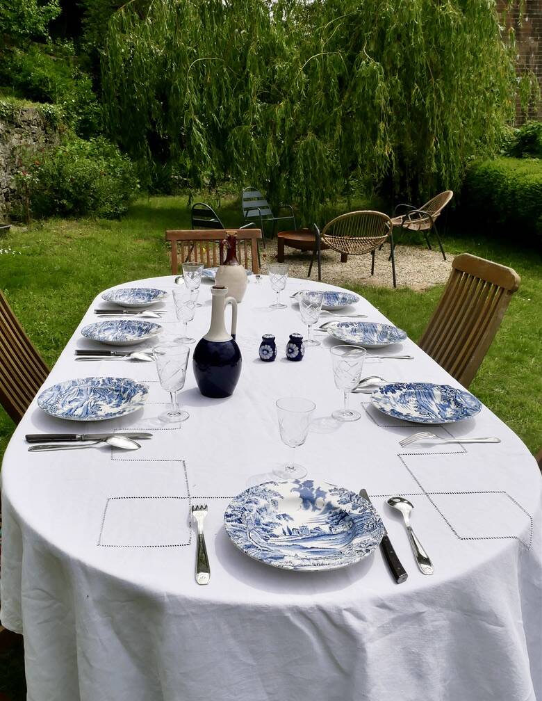 Blue ceramic salt and pepper shaker with flower pattern