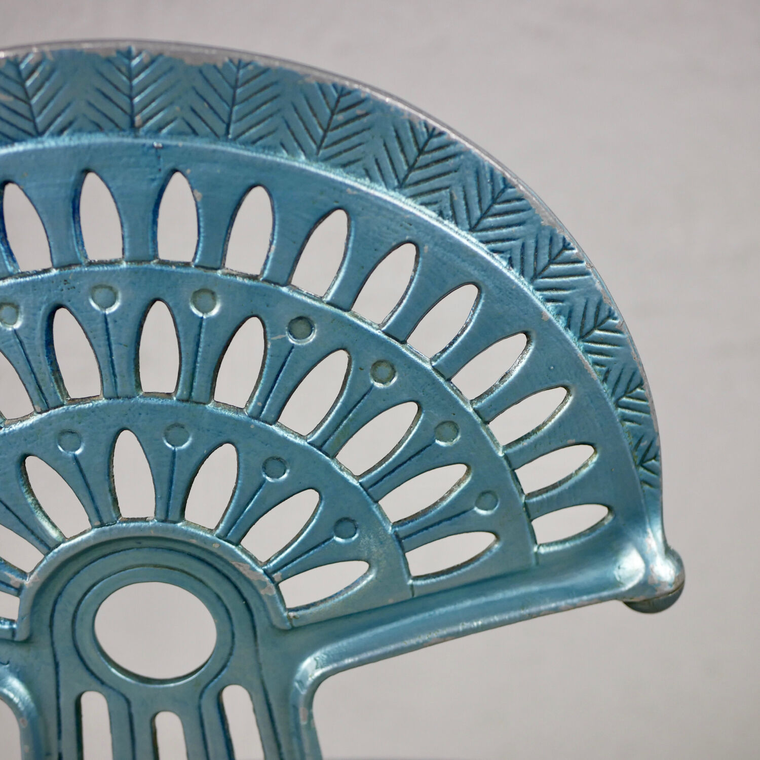 Oscar model peacock chair by Oscar Tusquets Blanca for Kettal