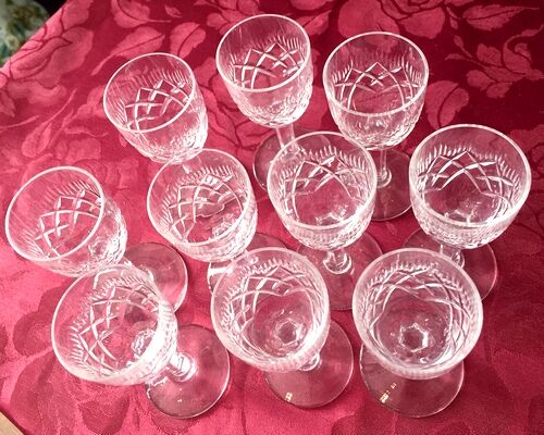 Suite of 10 Lemberg Crystal de Lorraine drips