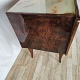 Commode du milieu du siècle avec verre et tiroirs