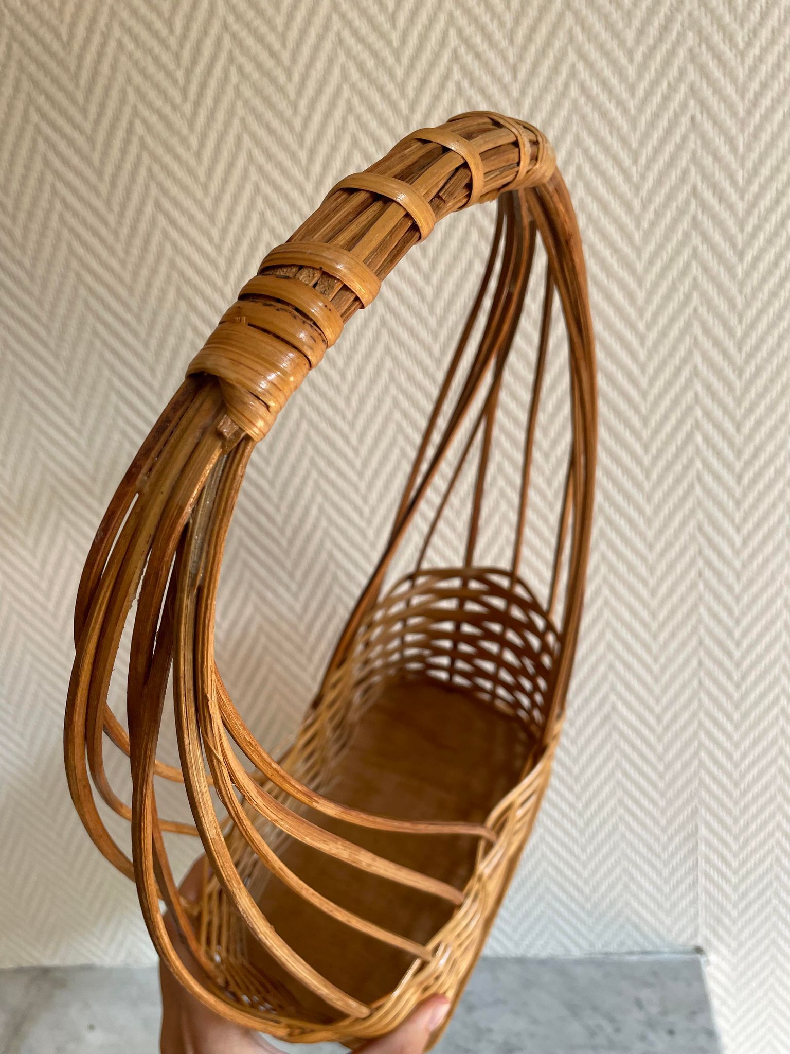 Wooden wicker basket