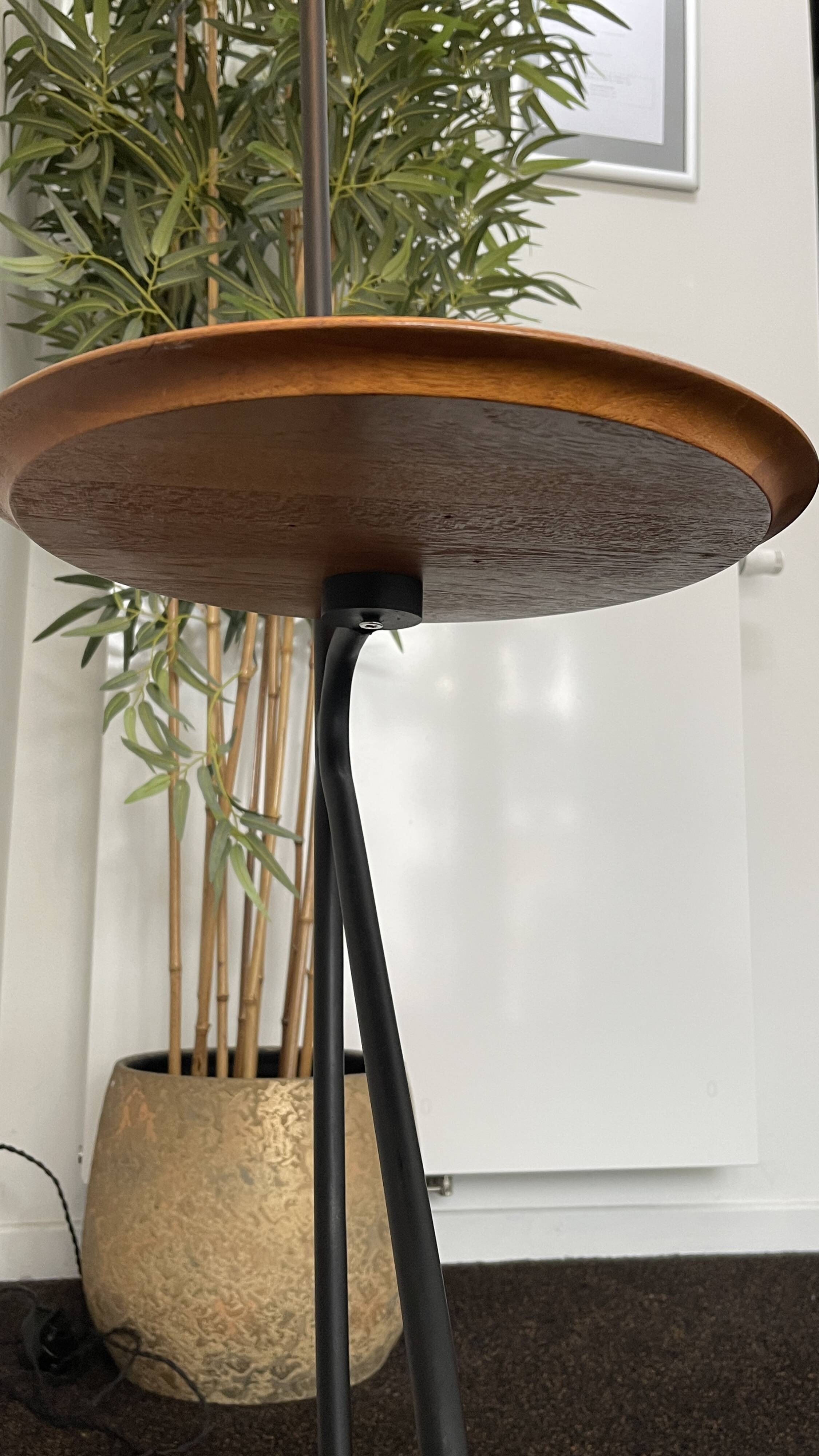 Floor lamp (lamp & table) in tubular steel, ca 1960