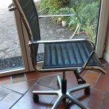 Desk chair