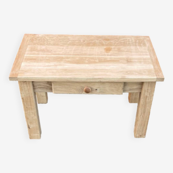 Table bas avec une tiroir