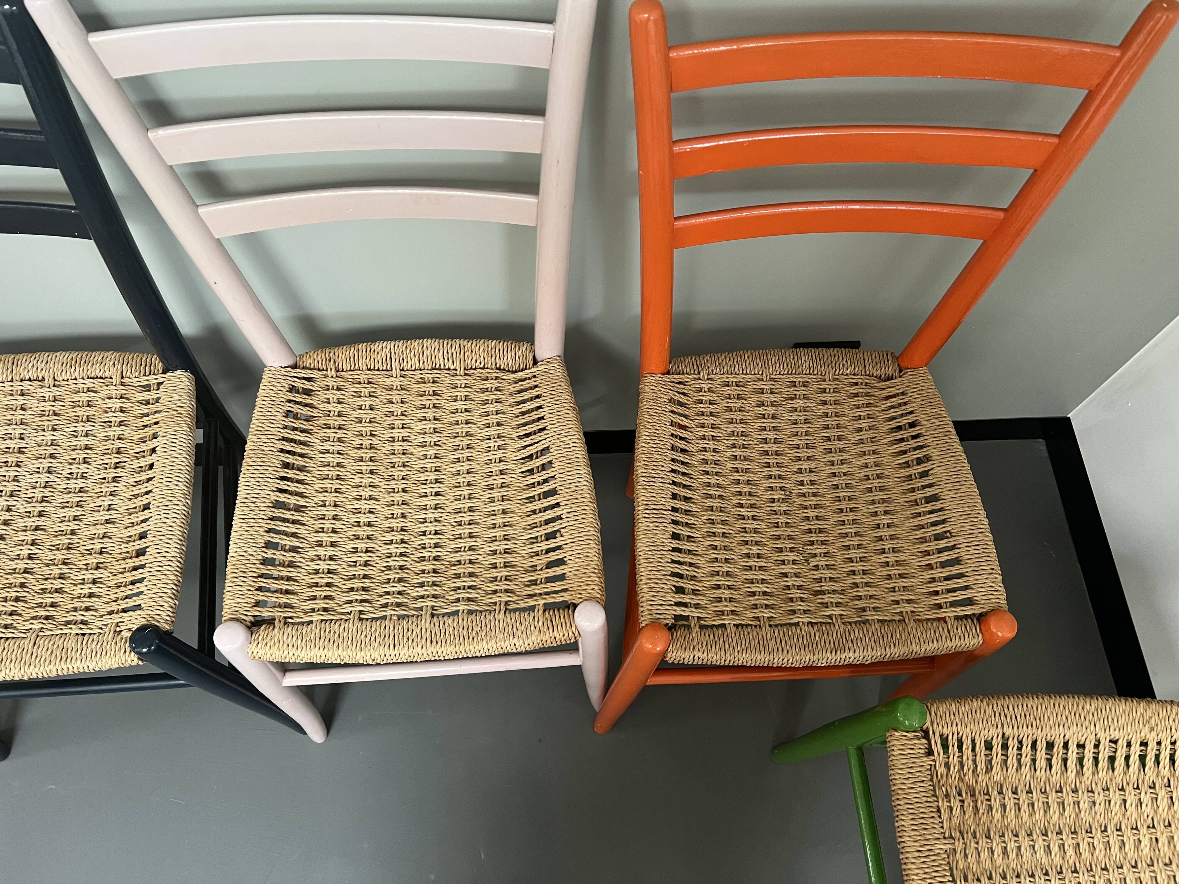 6 Italian chairs from the 60s solid beech and rope