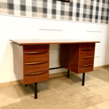 Vintage Scandinavian office