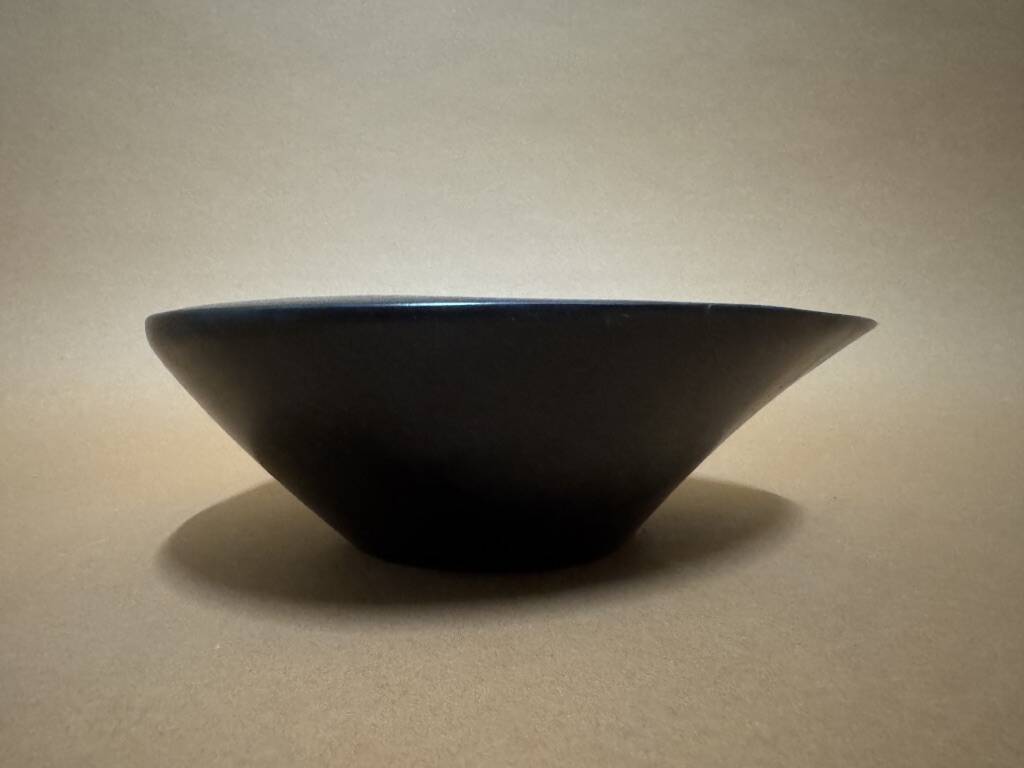 corbeille a fruit bois noir signé