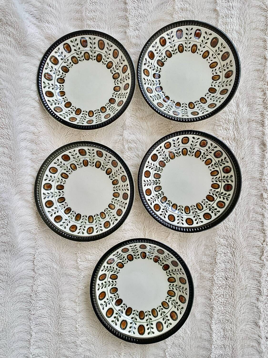 Boch service La Louvière walnut model