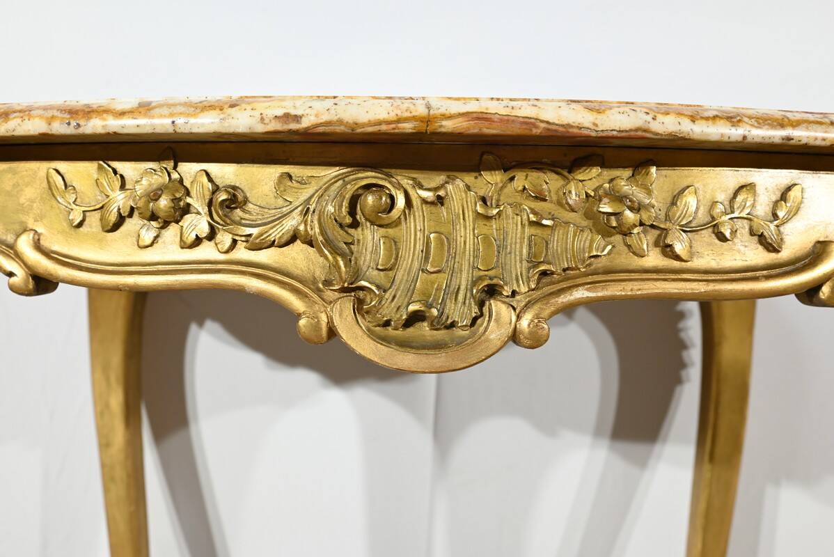 Small Middle Table in Golden Wood, Louis XV style – Late 19th century