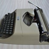 Underwood 18 by Olivetti - vintage 1968