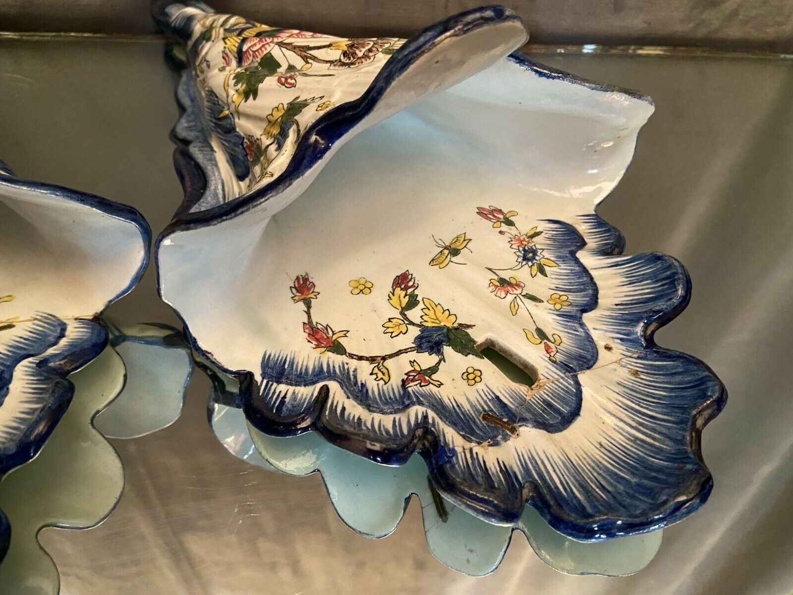 Pair of wall flower girls decorated with cornucopia earthenware from Gien XIX