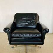 Vintage Danish mid-century leather lounge chair in black leather by G. Thams 1975