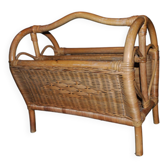 Magazine basket in vintage rattan and bamboo - heart pattern
