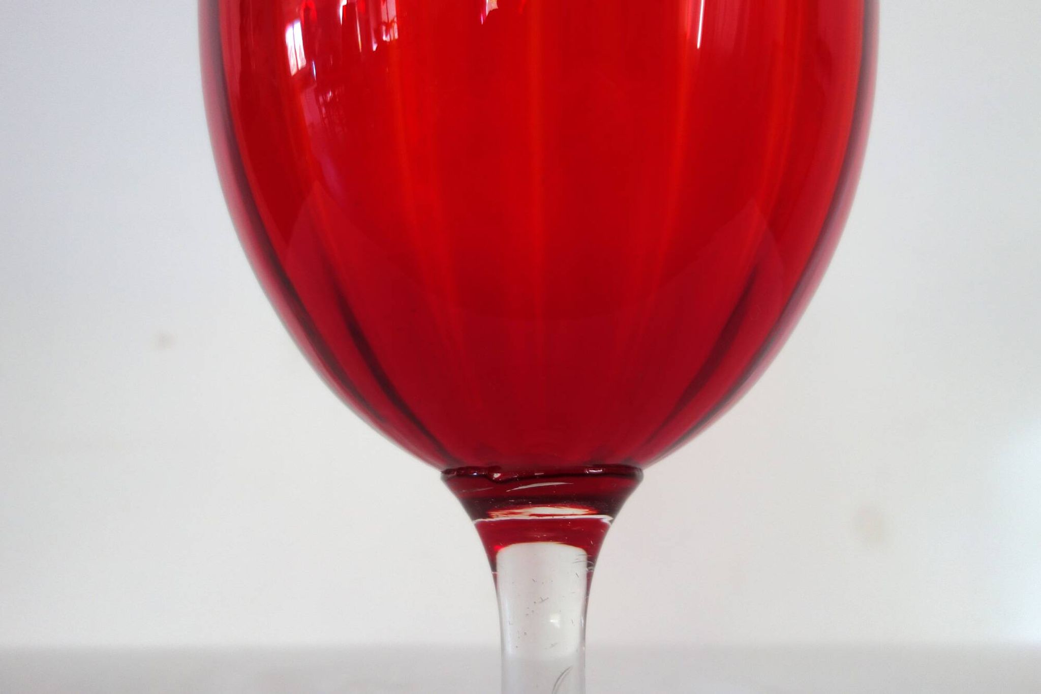 Grand vase en verre rouge 50cm vintage