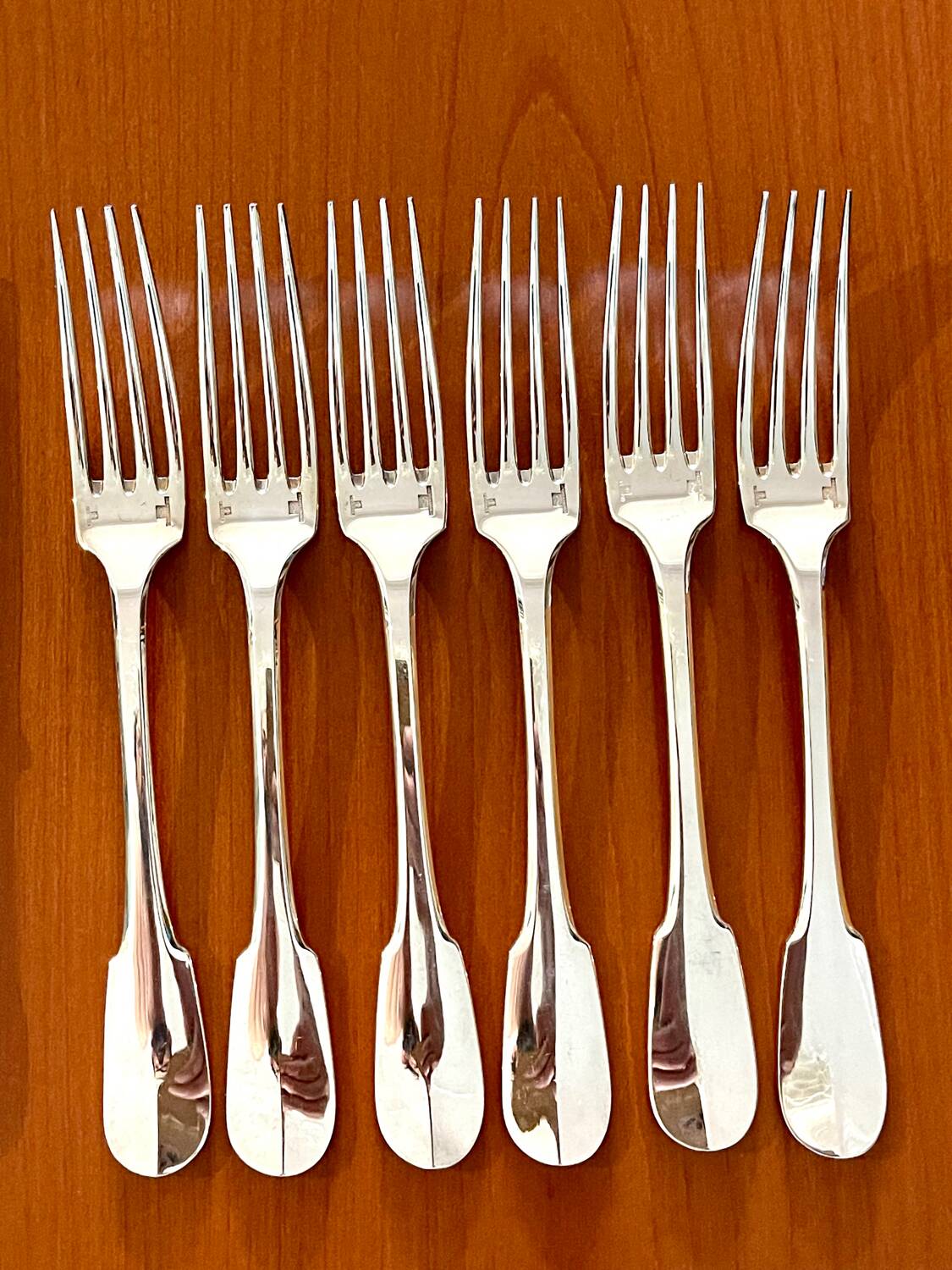 Christofle Cluny cutlery set for 6 people, 30 pieces, in new condition.