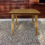 Extendable Scandinavian table