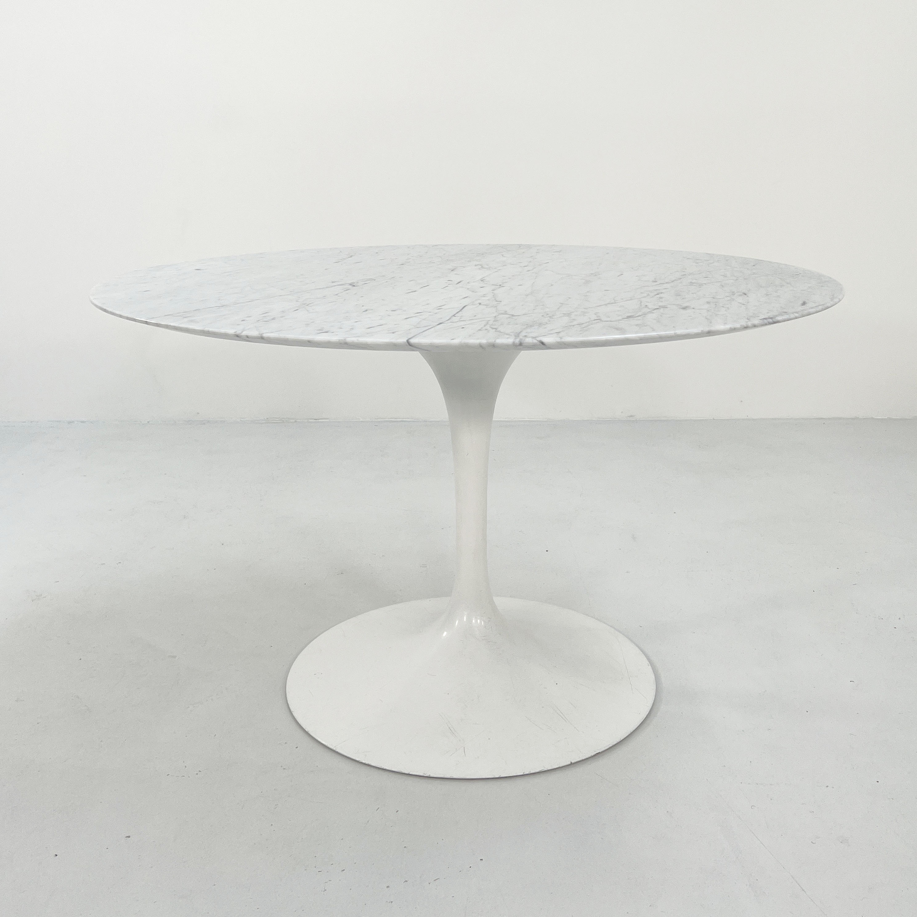 Marble table 120 cm Tulip by Eero Saarinen edited by Knoll, 1970s
