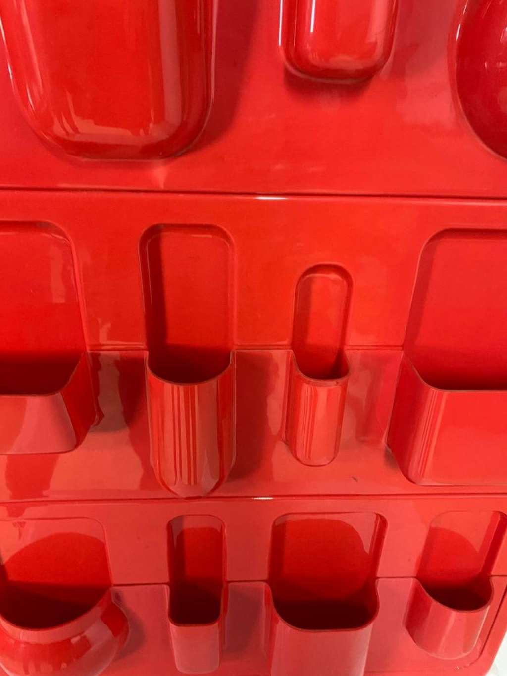 Vintage space age organizer