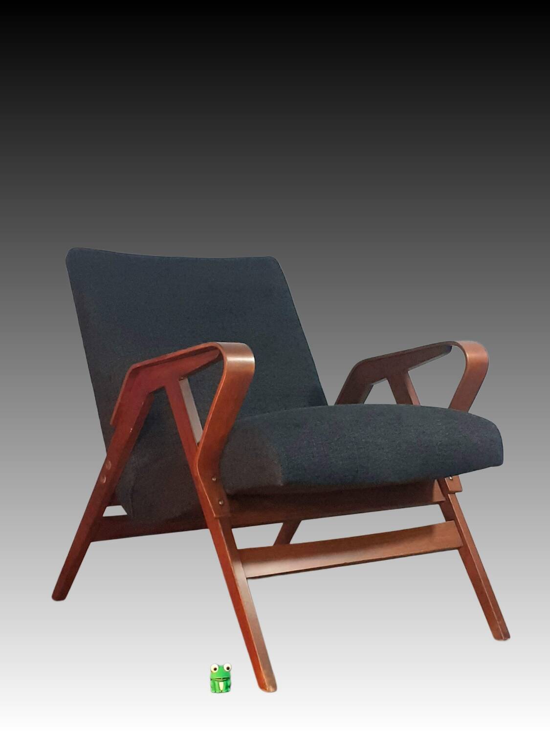 Jiràk armchair by tatra, czech vintage 1960s