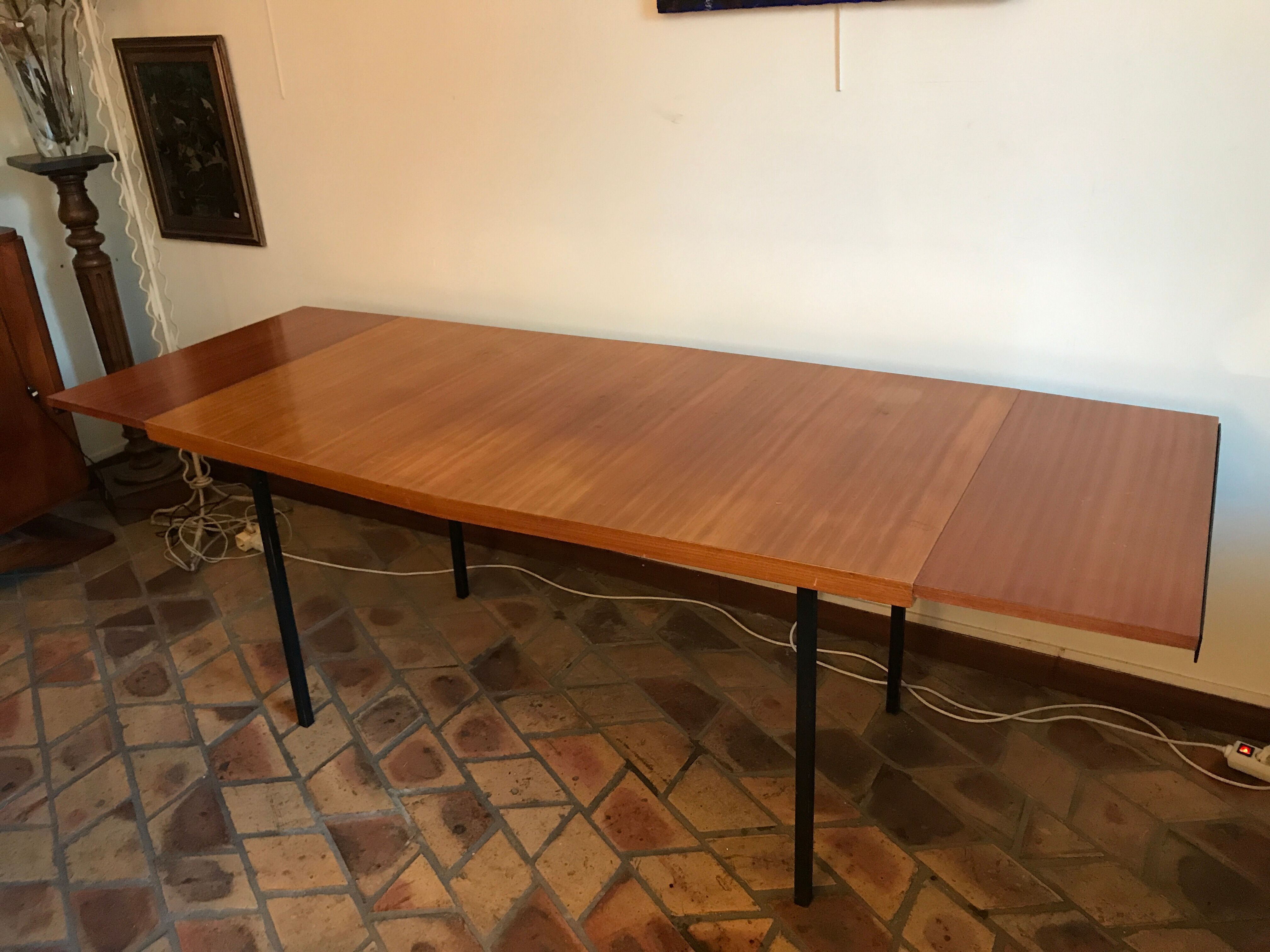 Table à manger extensible vintage et six chaises