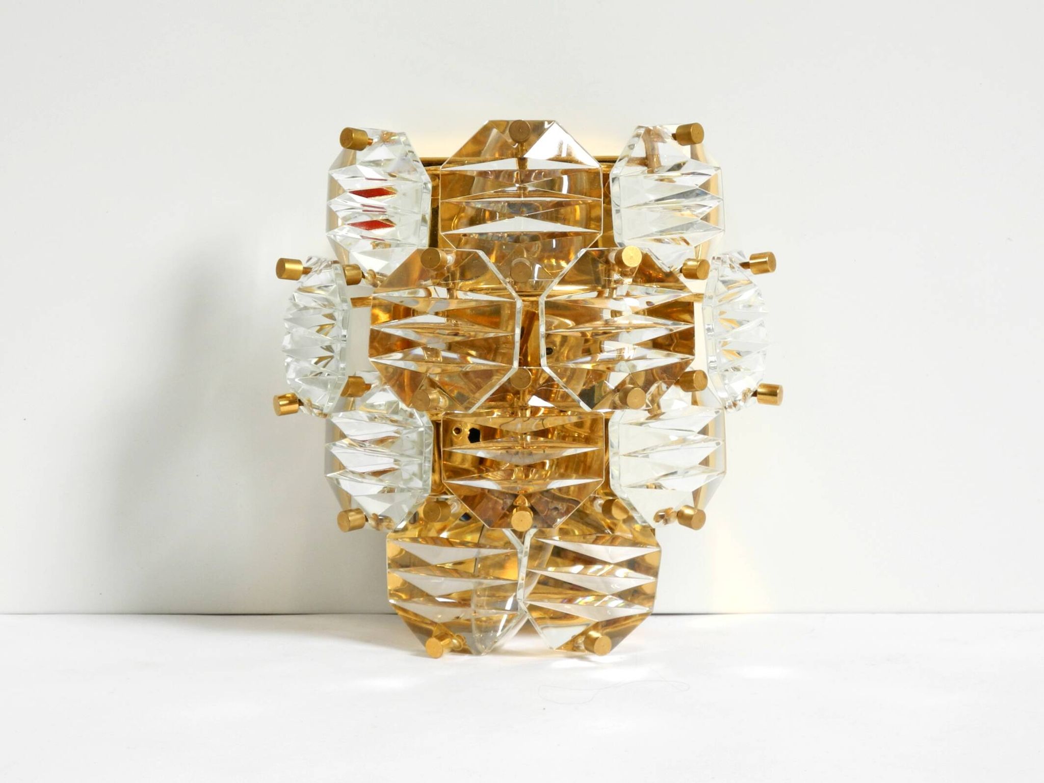 Beautiful original 1960s Kinkeldey crystal glass and brass wall lamp