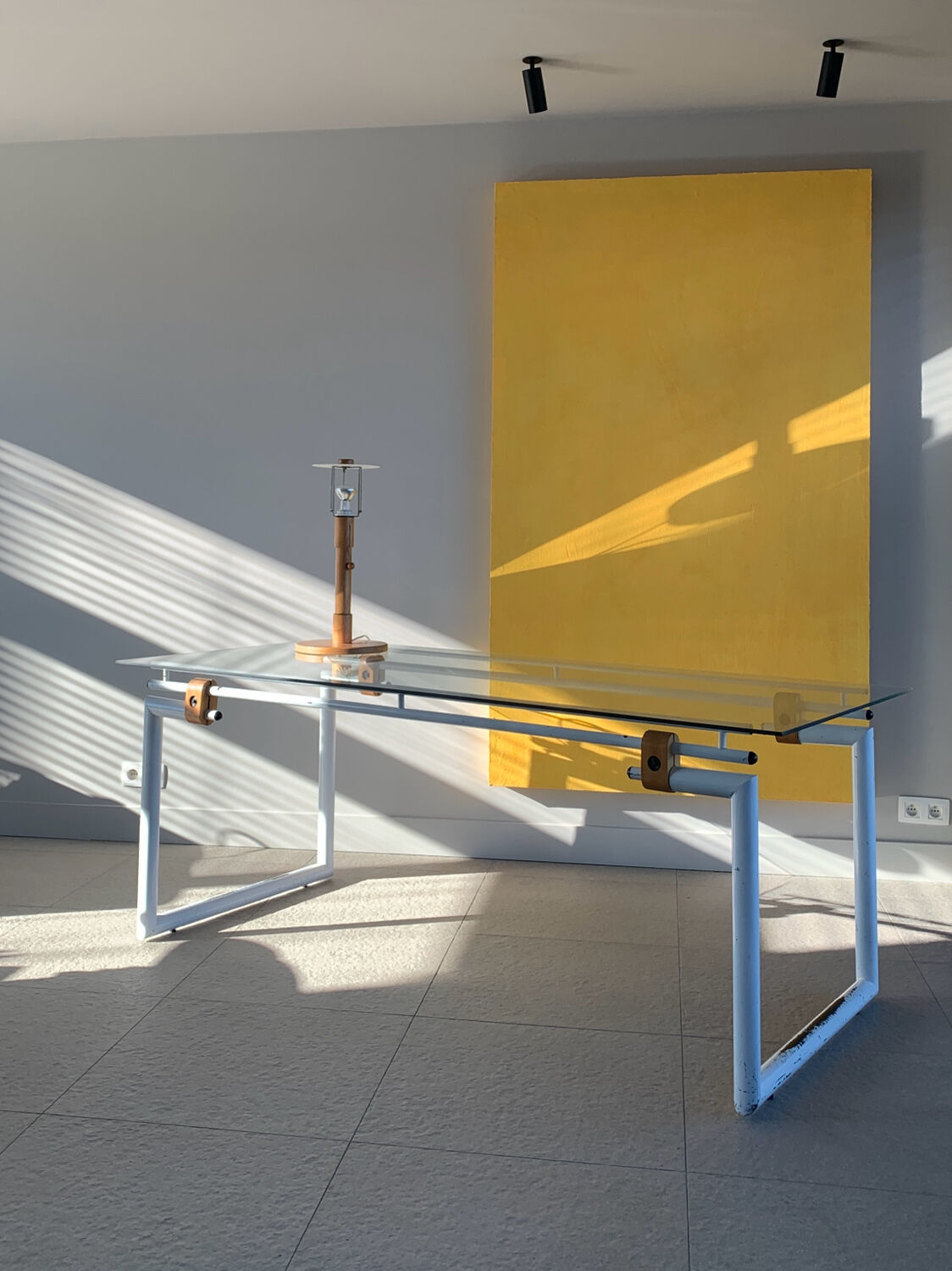 Bureau structure tubulaire et verre, 70s