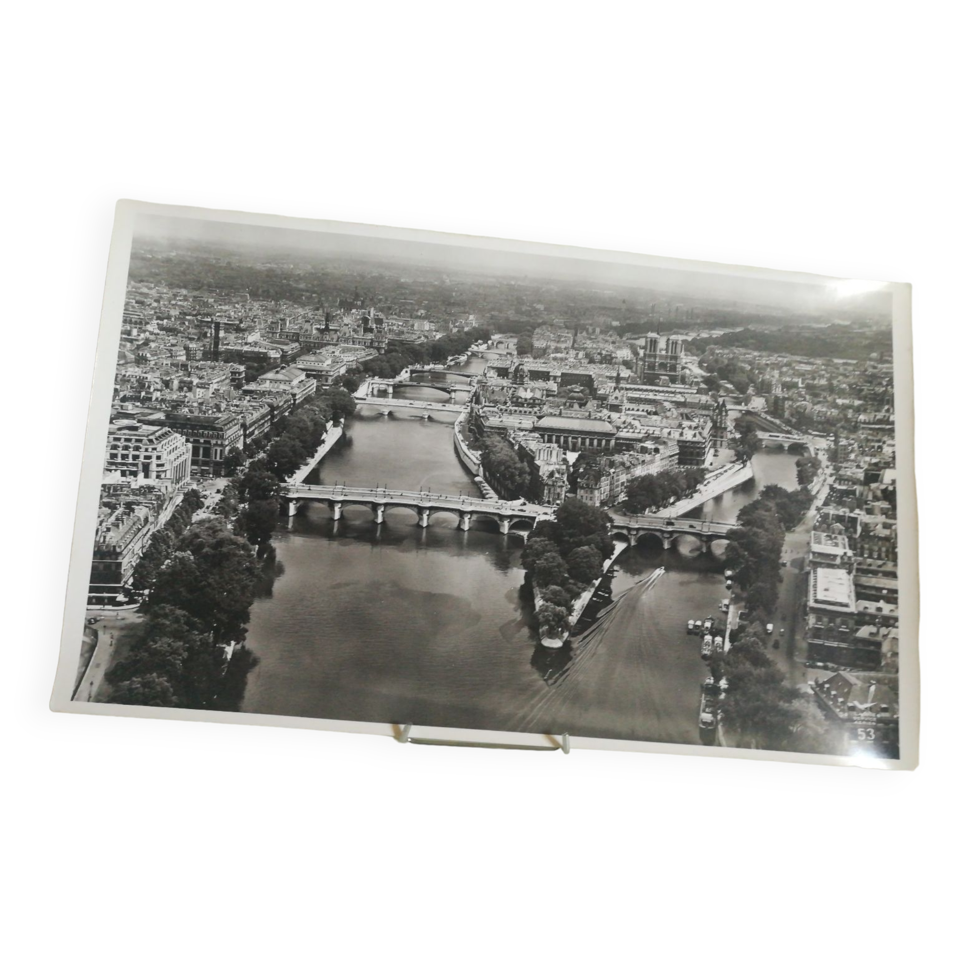 Photograph the Ile de la Cité