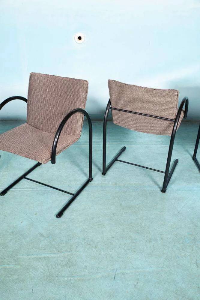 Set of four postmodern Metaform 'Cirkel' dining chairs.