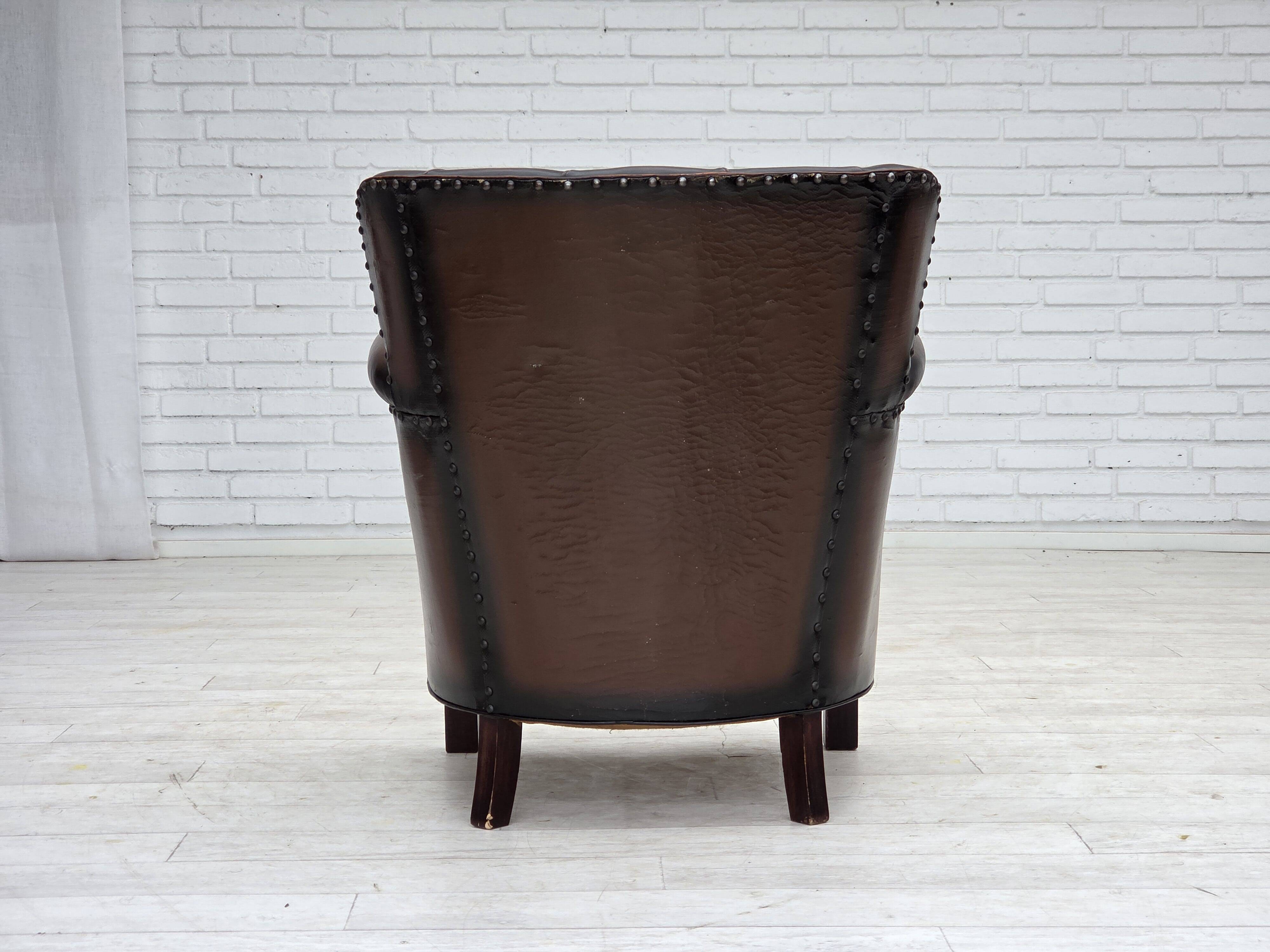 Fauteuil danois des années 1930, cuir marron, velours.