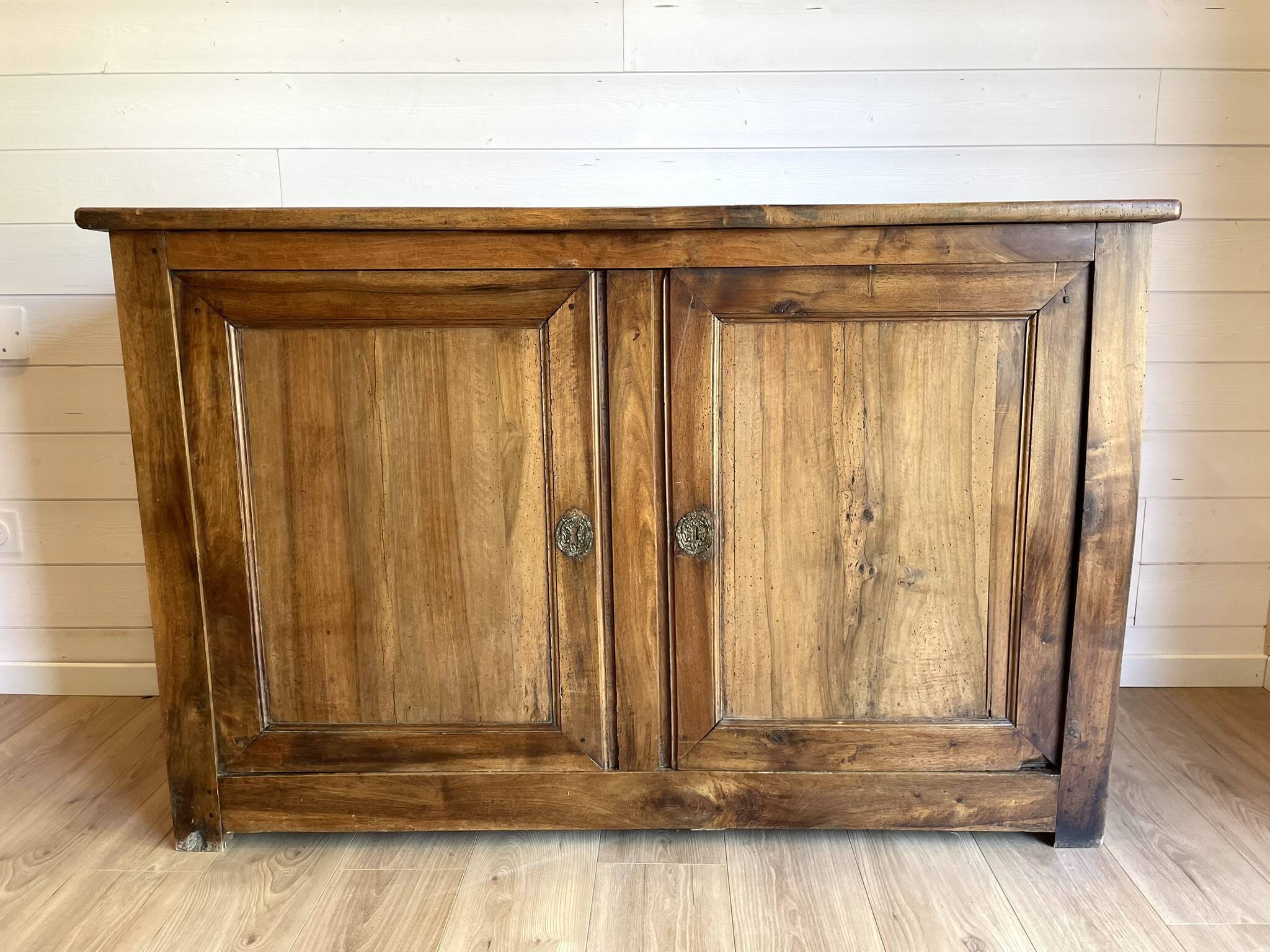 Buffet, very old, made of patinated solid wood - 19th century / early 20th century