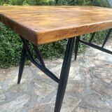 Tapiovarra table