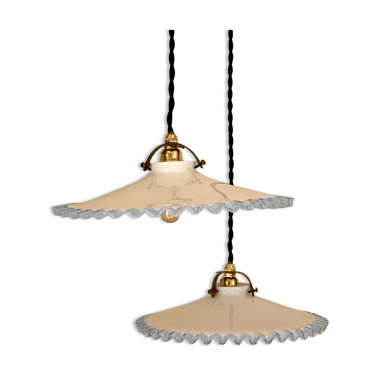 Pair of suspensions bistro opaline serrated