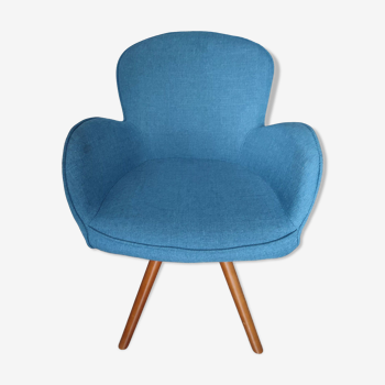 Living room chair in blue fabric
