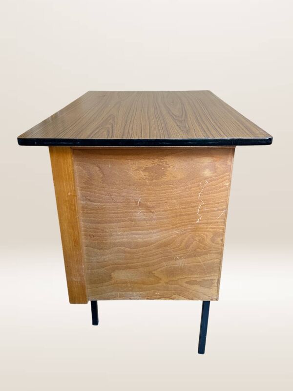 Bureau en métal, bois et formica