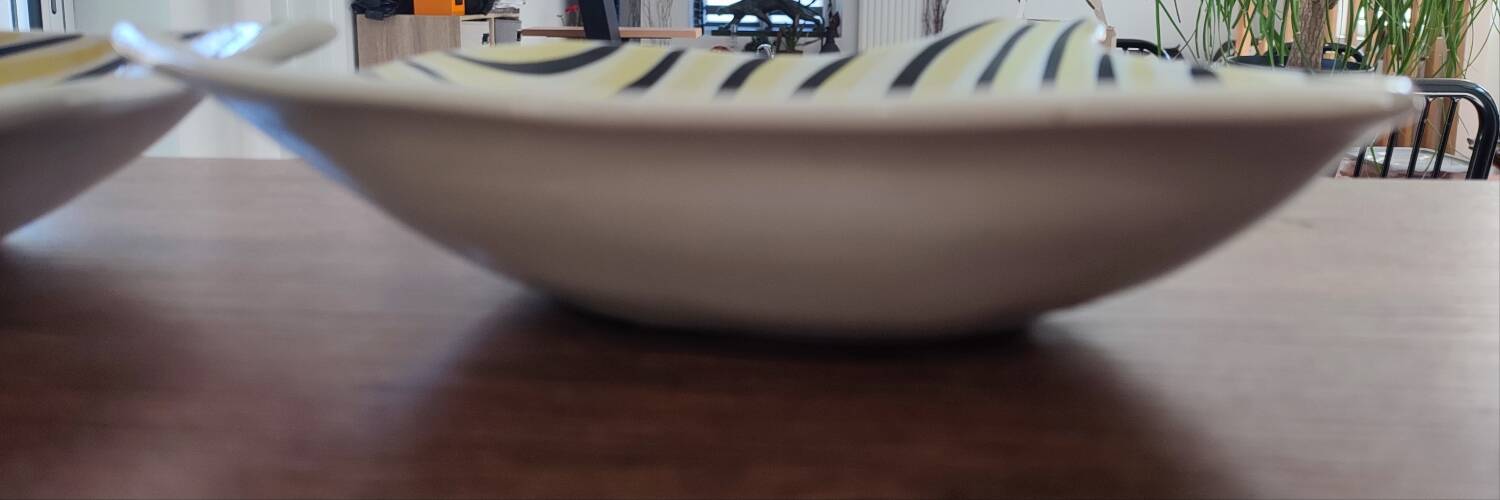 Large bowls, empty pockets by Alessio Tasca in Italian ceramic 60-70