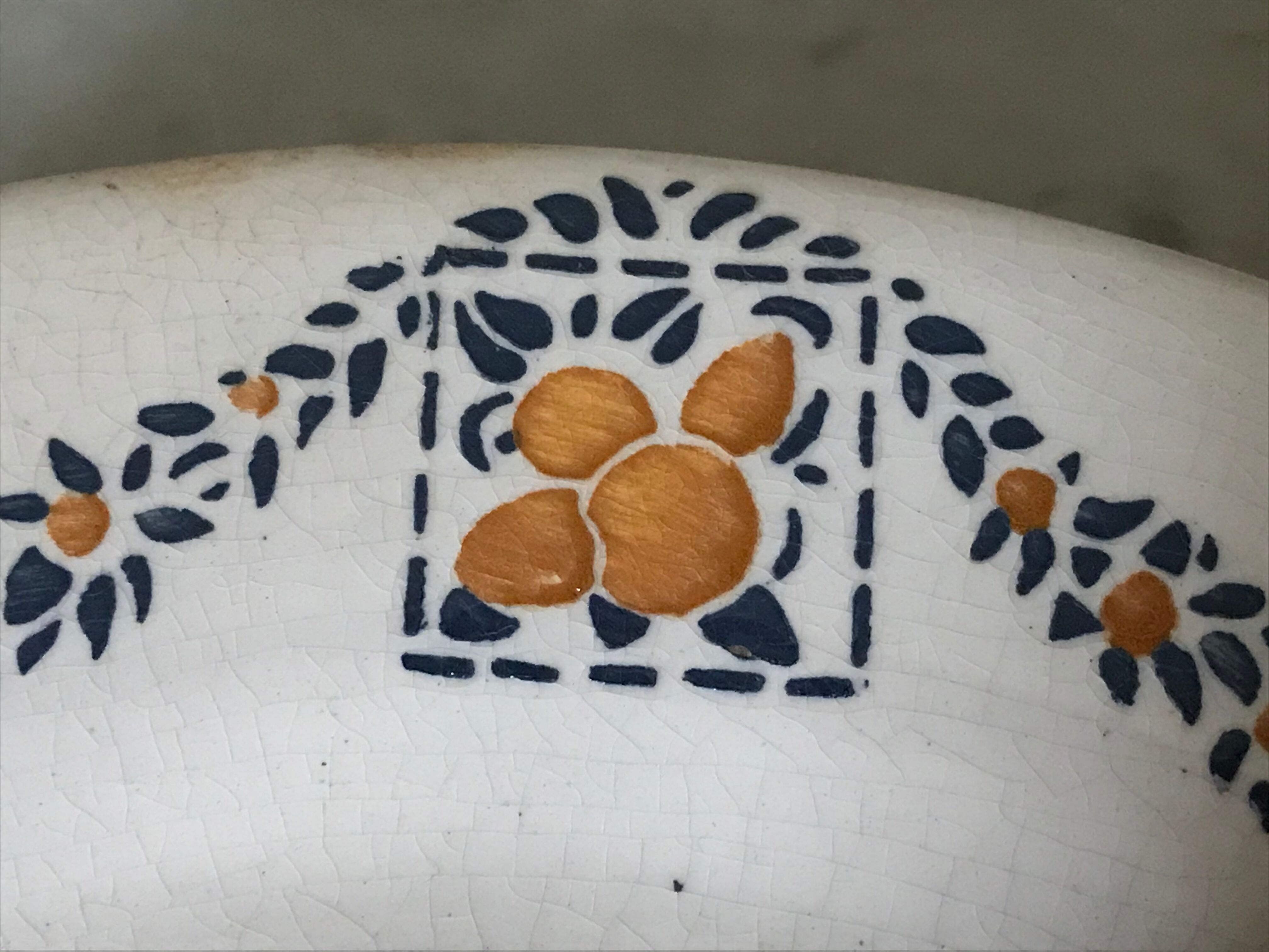 Old dishes HBCM model Georges