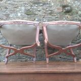 Paire de fauteuils de style Louis XV en noyer