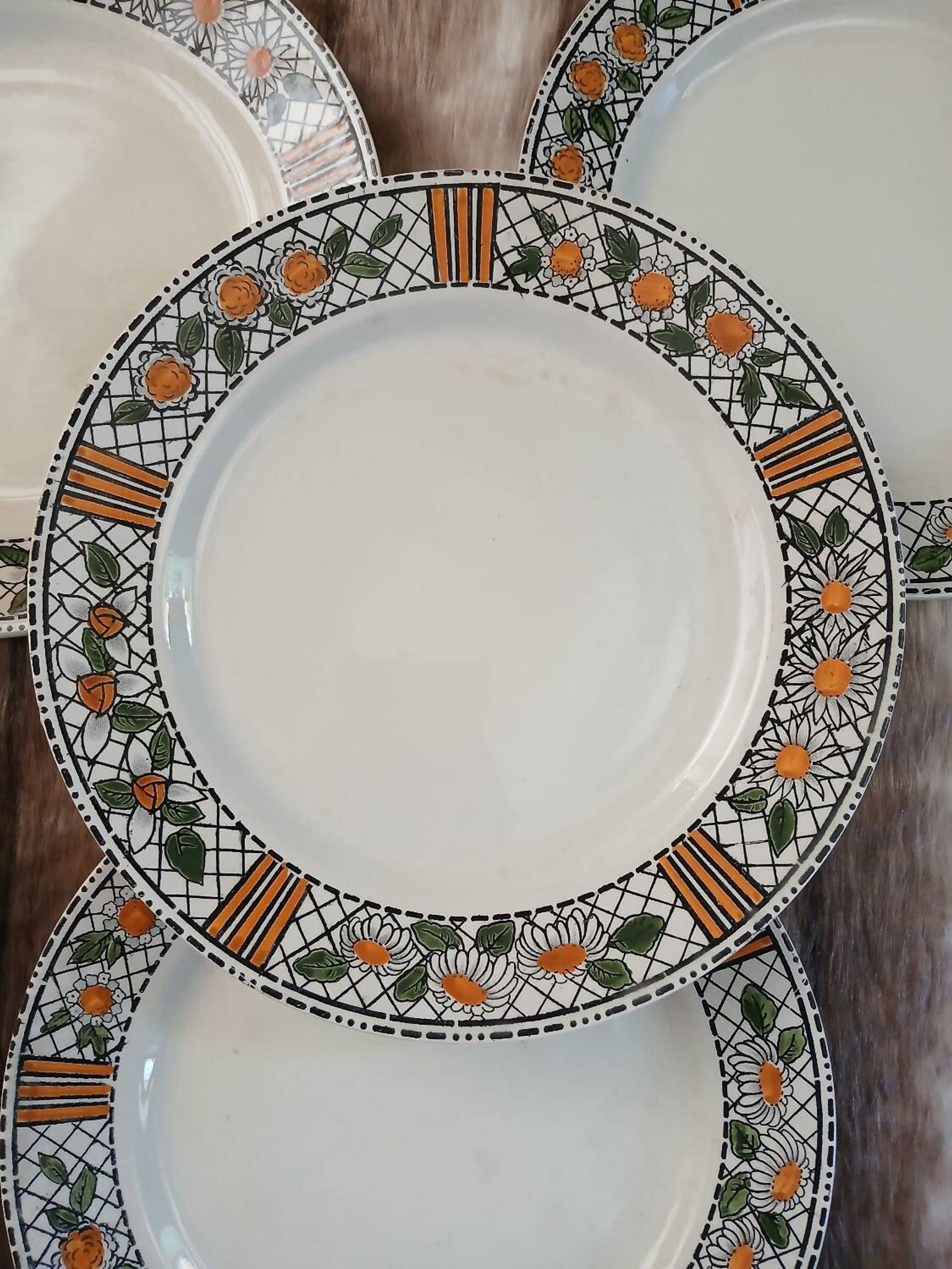 4 antique flat plates "Élisabeth"