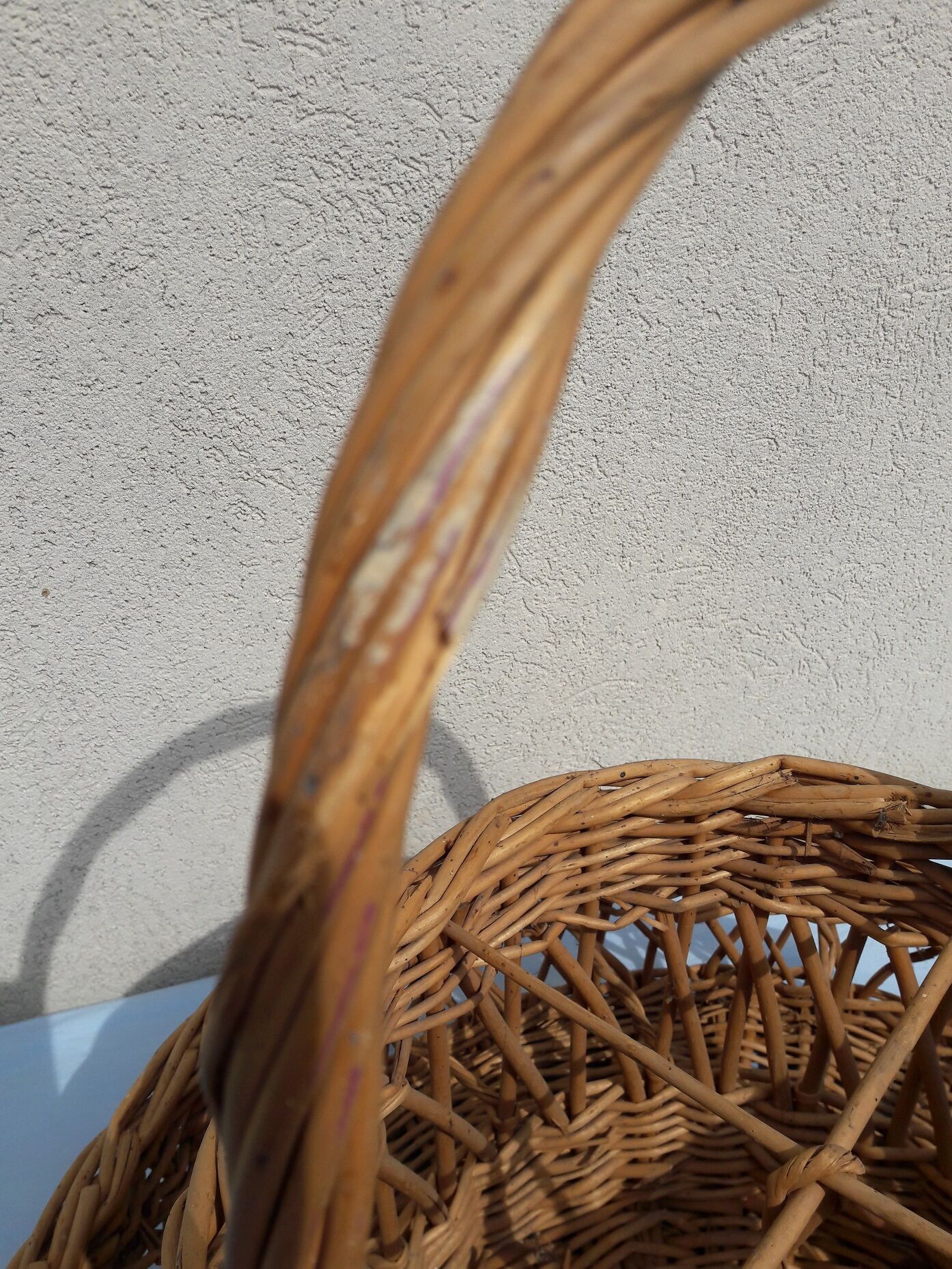 Wicker bar