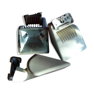 3 Vintage wall lights