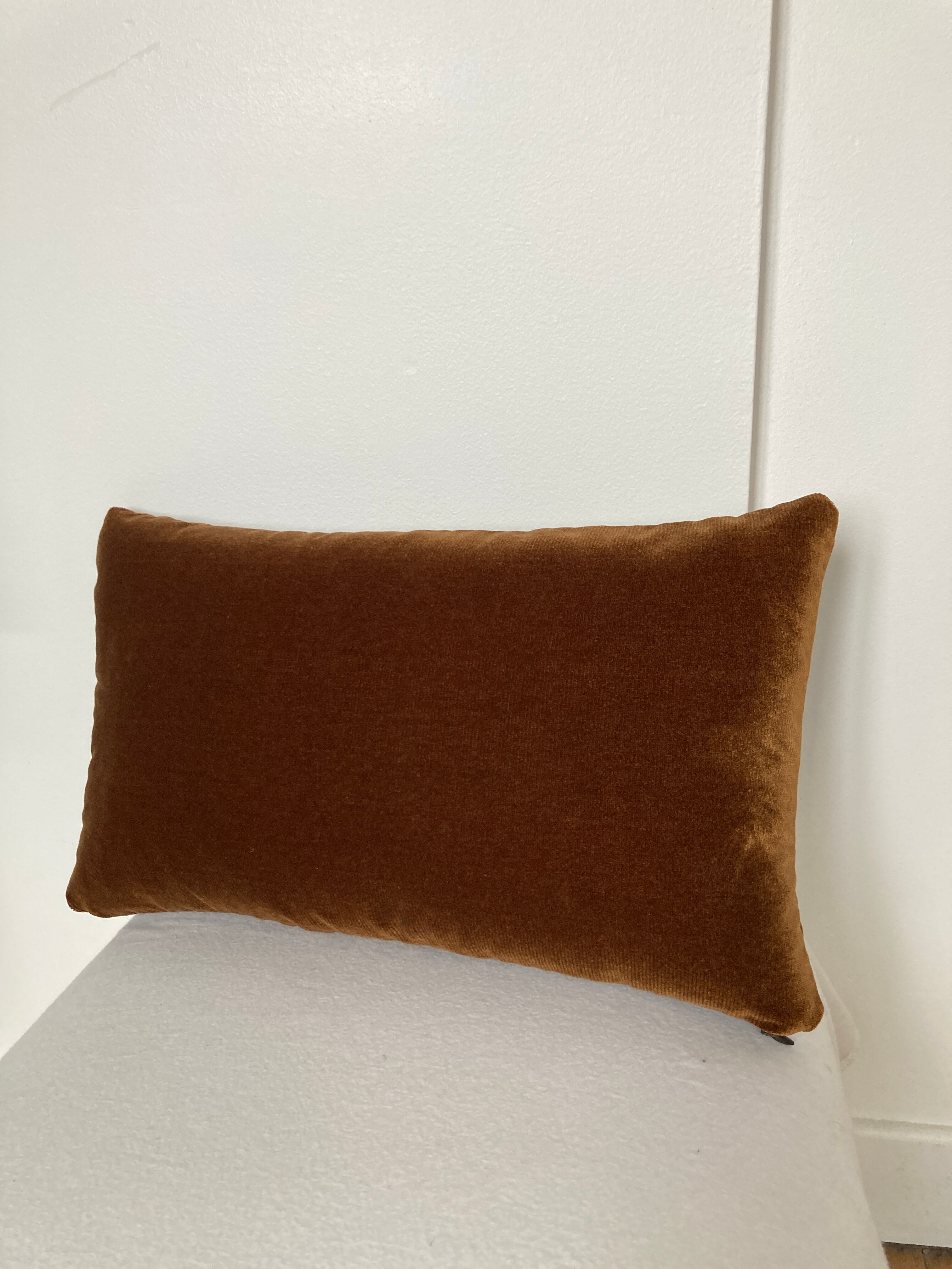 Plain cushion brown chocolate golden reflections