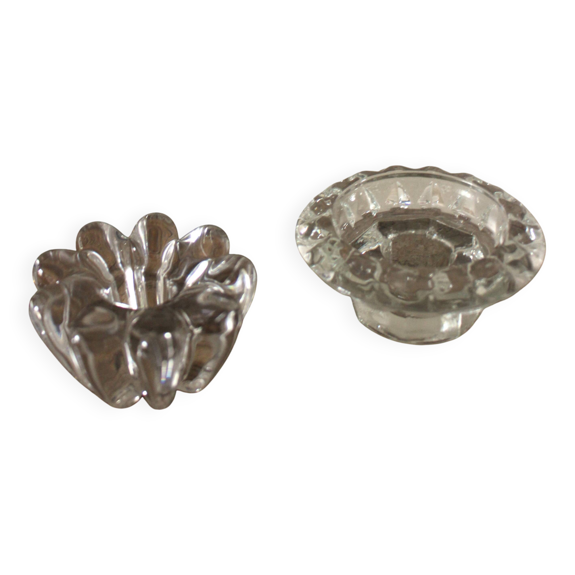 Set of 2 vintage glass candle holders with flower carving