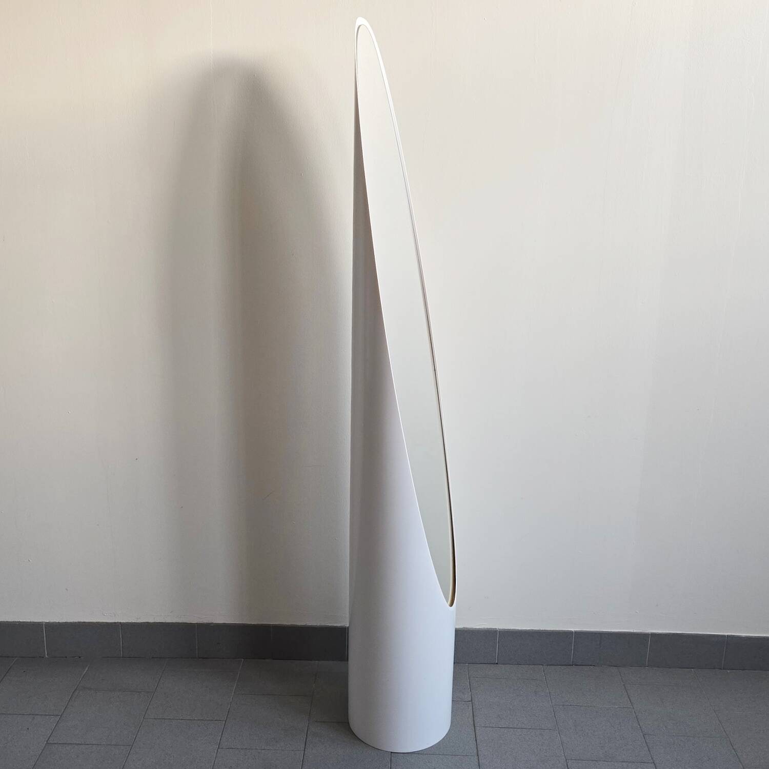 Vintage Lipstick Mirror