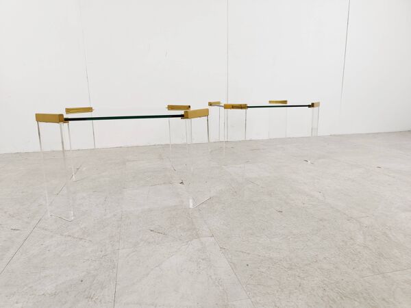 Tables de café ou d'appoint en lucite et laiton, années 1970