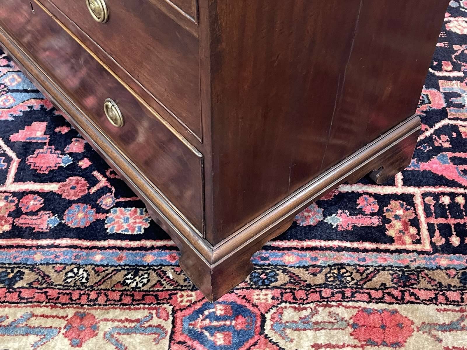 19th-century English mahogany commode