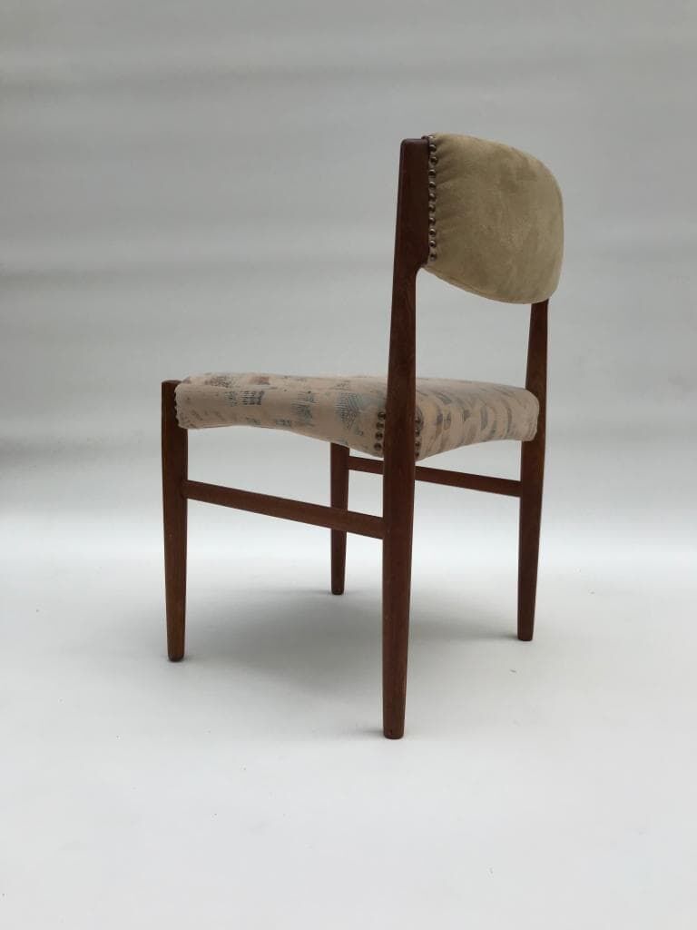Set of 6 chairs manufactured by Glostrup Mobelfabrik in Denmark in the 1960s