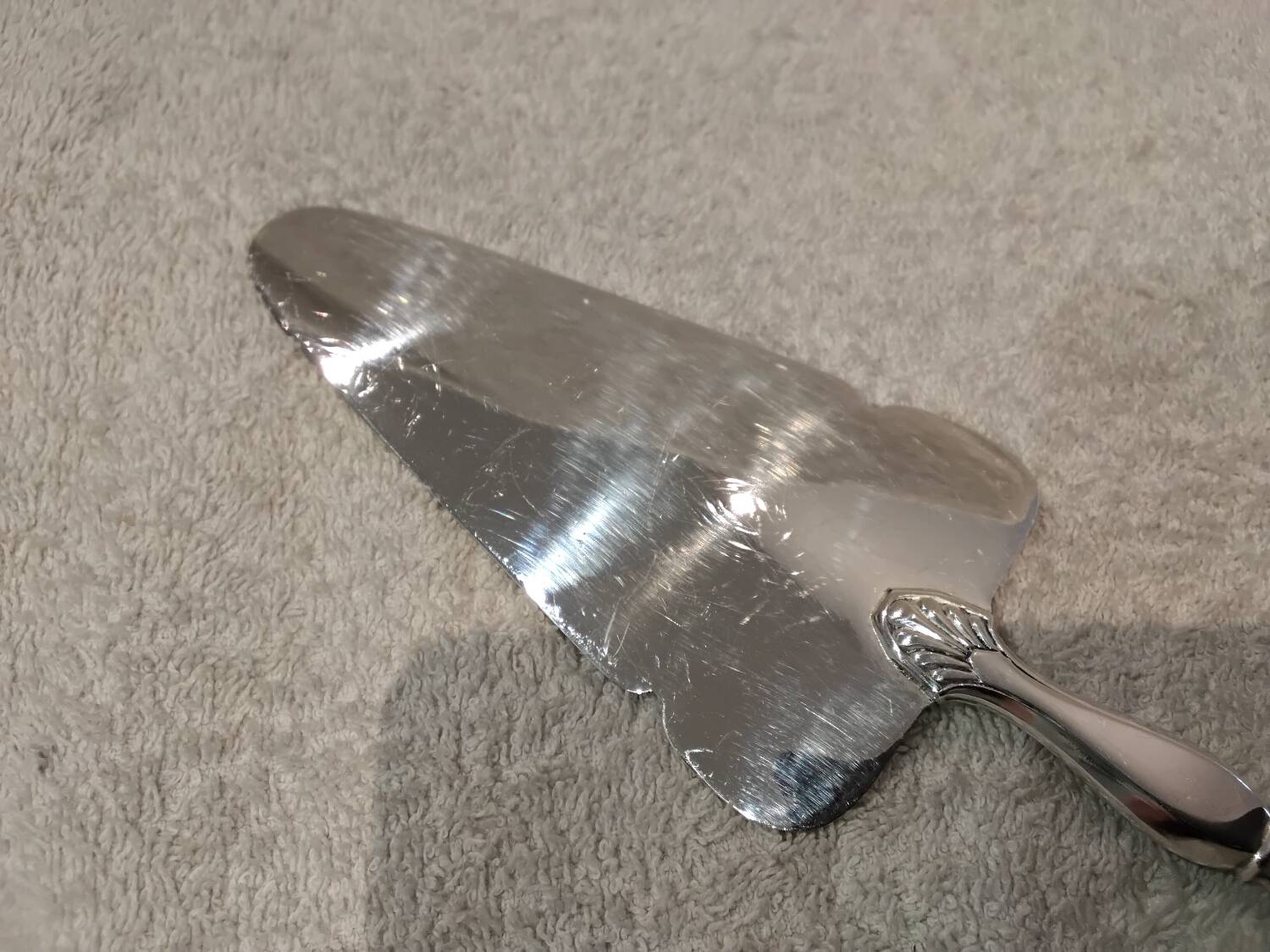 Silver metal pie server Liberty Grand Prix Monaco