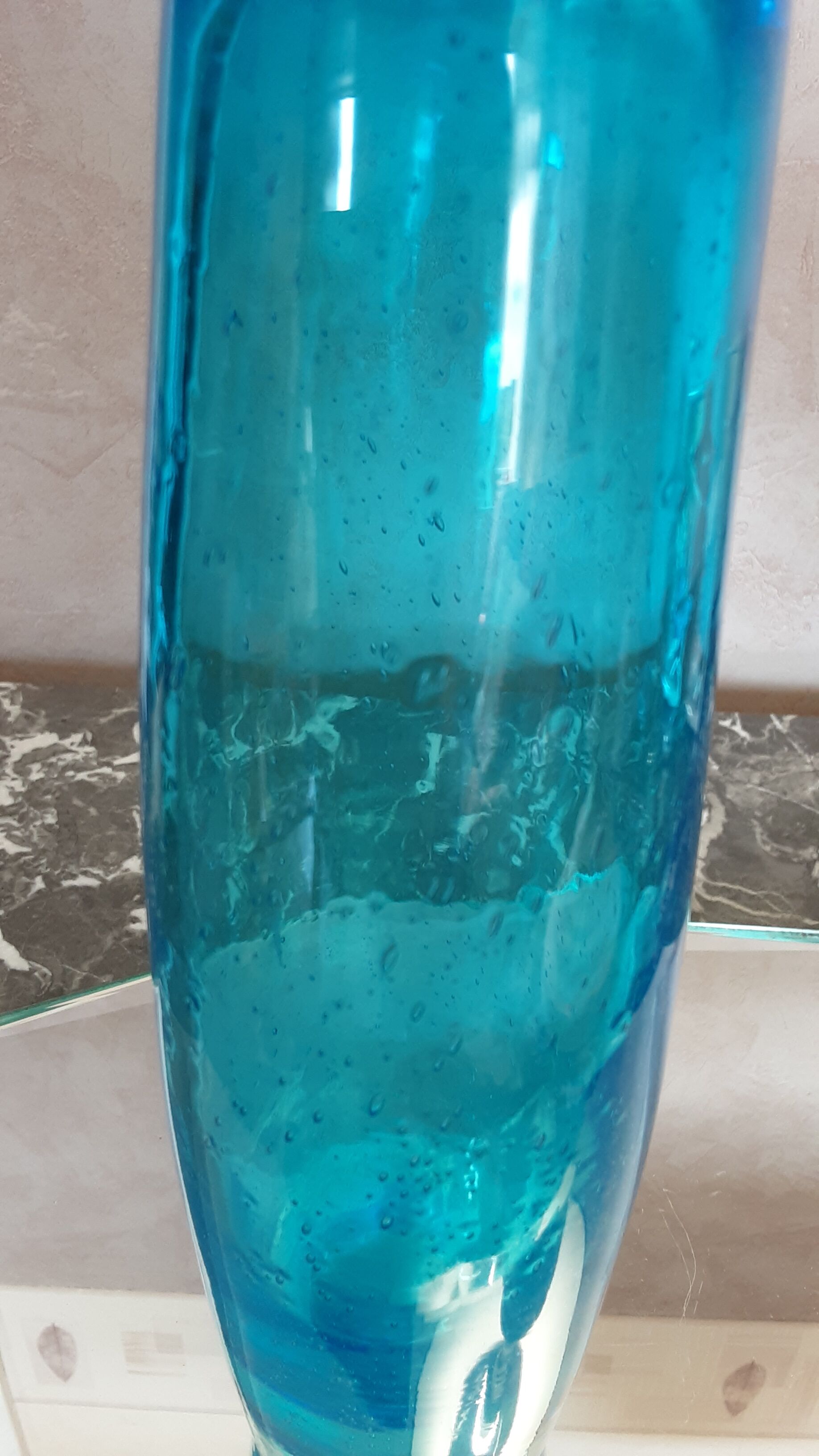 Vase en verre épais à bulles année 80 Selency