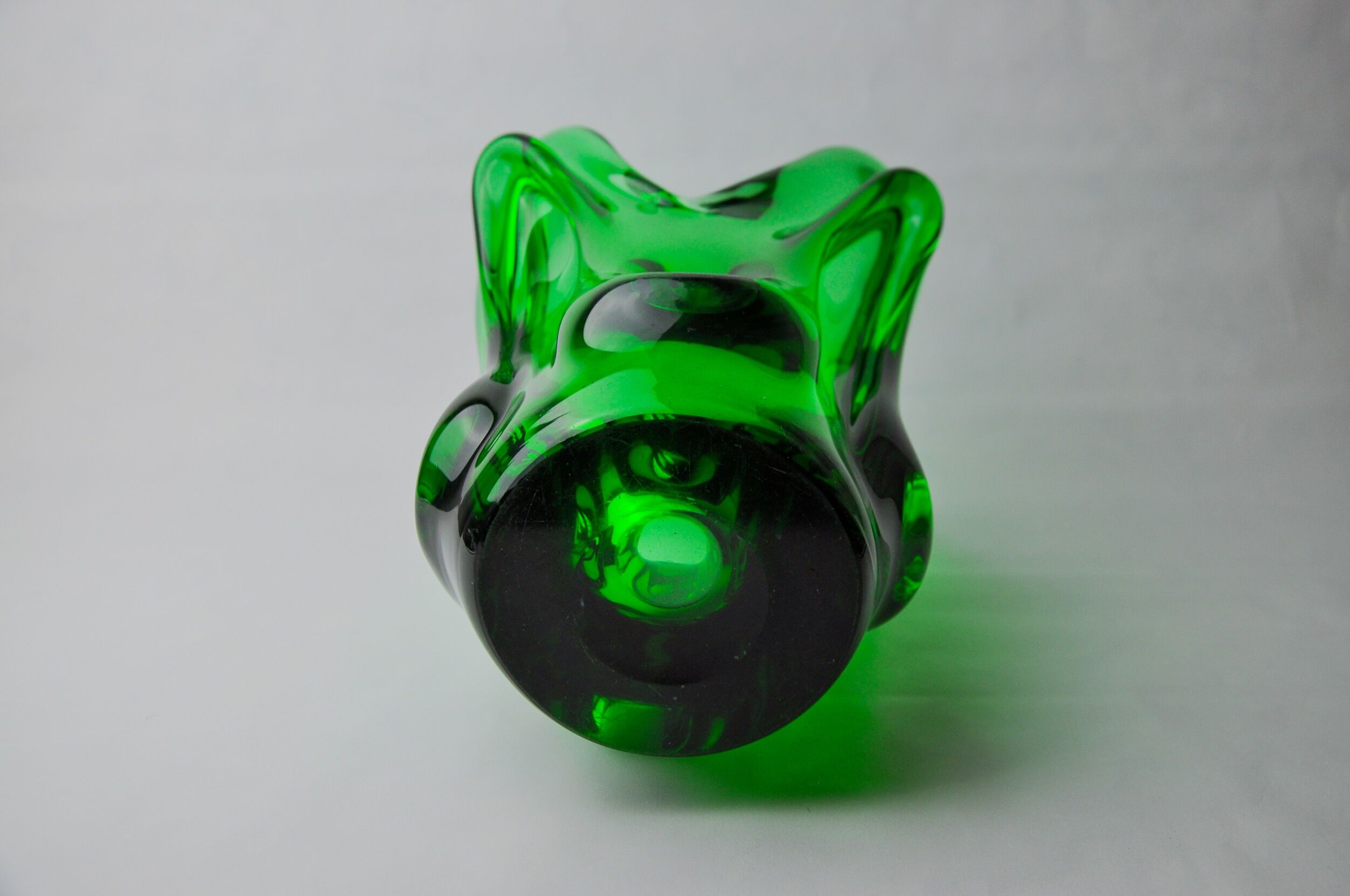 Seguso vase in green murano glass, Italy, 1960