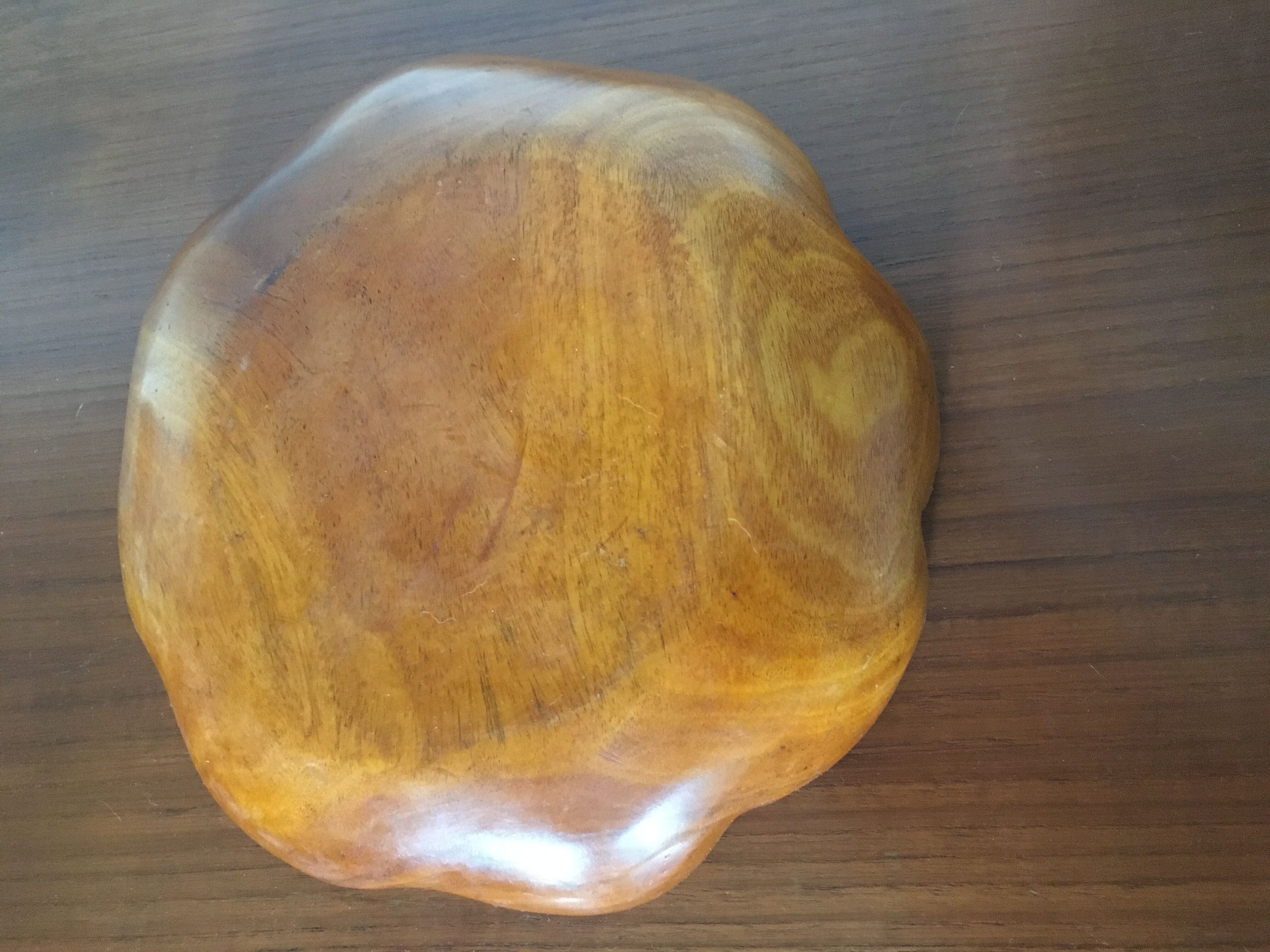 Flower shaped wooden dish